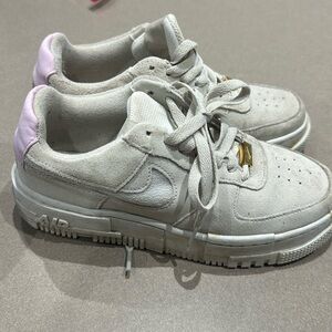 Nike AF1 platform size 6 w